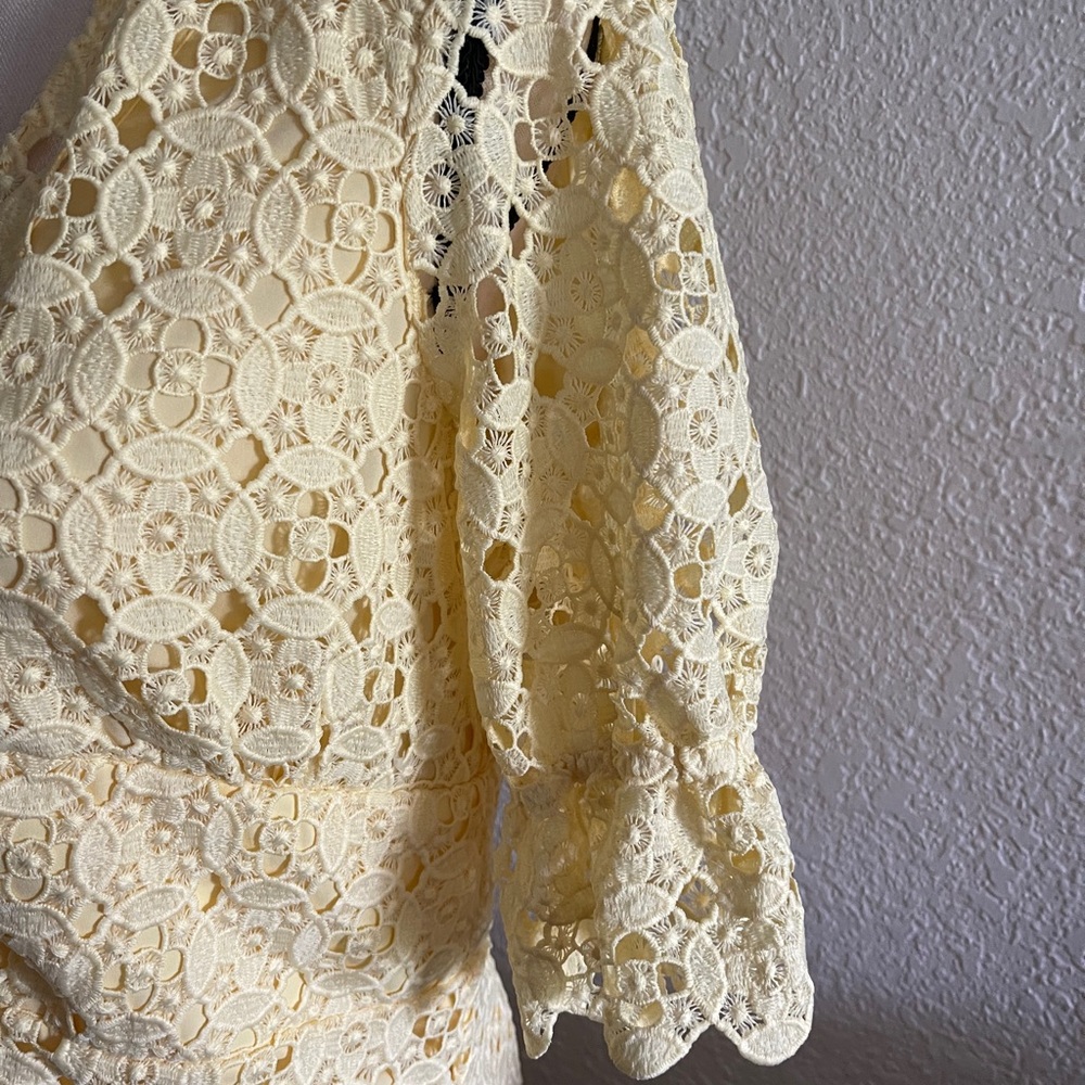 Michael Kors Floral Medallion Lace Dress - Picture 5 of 7
